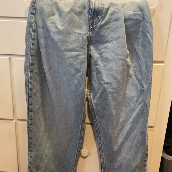 Zara Mom Jeans — BRAND NEW - Picture 2 of 4